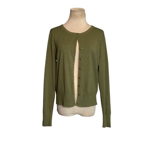 Green long sleeves button cardigan sweater size Large - Picture 1 of 12